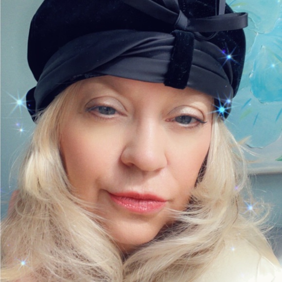 Unique pieces in my closet B-Unique don’t be Beige - Picture 16 of 16